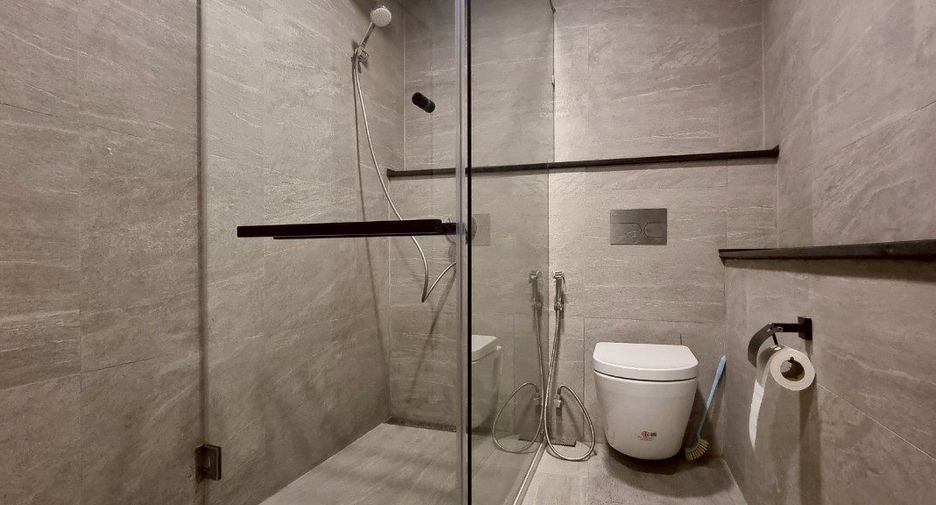 For sale 5 bedrooms condo in Pratumnak, Pattaya