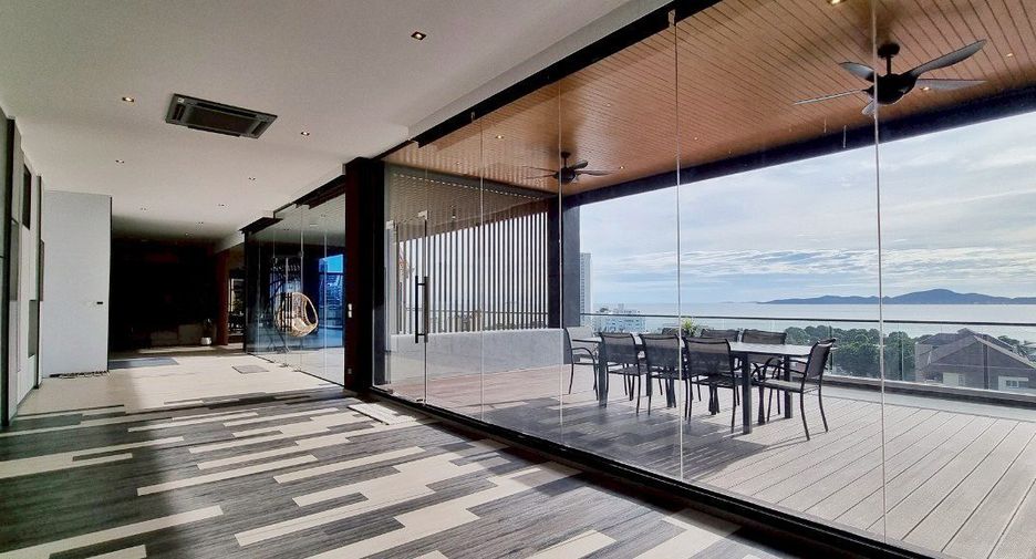 For sale 5 bedrooms condo in Pratumnak, Pattaya