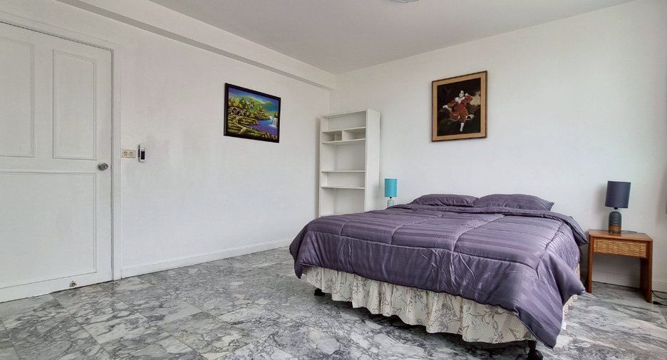 For rent 4 bedrooms house in Bang Lamung, Chonburi
