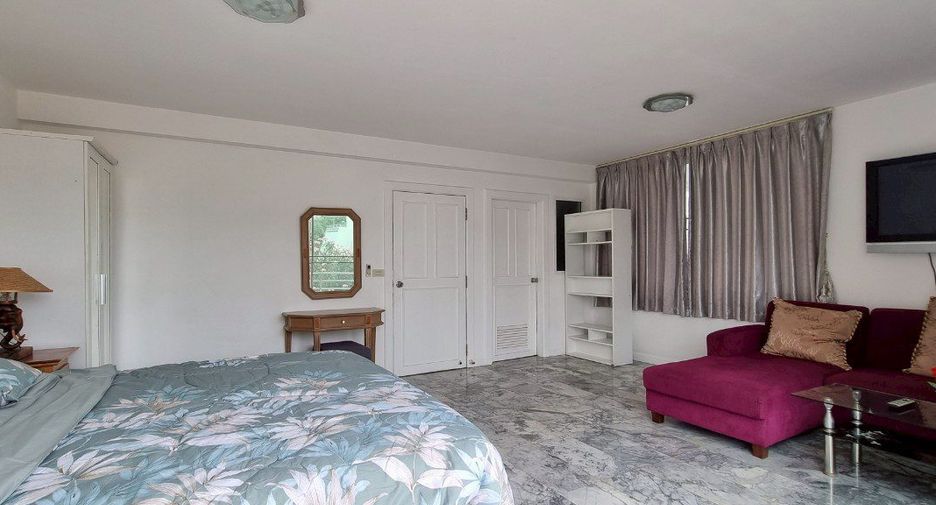 For rent 4 bedrooms house in Bang Lamung, Chonburi