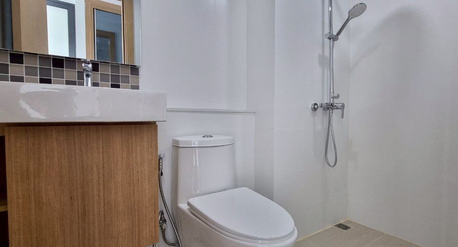 À vendre 1 chambre condo à Sattahip, Chonburi