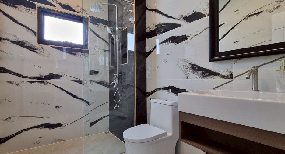 For sale 3 bedrooms house in Bang Lamung, Chonburi