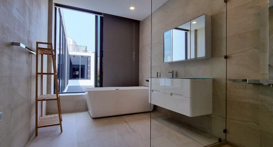 For sale 6 bedrooms house in Bang Lamung, Chonburi