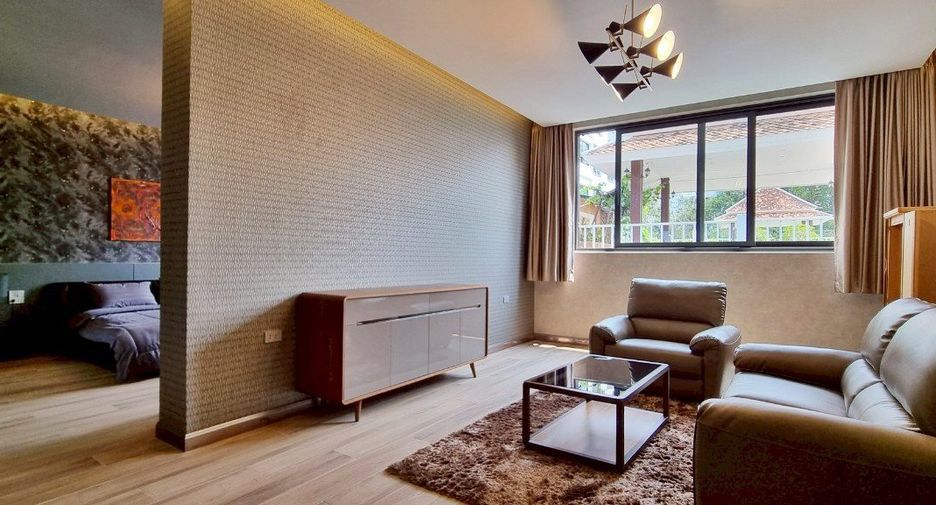 For sale 6 bedrooms house in Bang Lamung, Chonburi