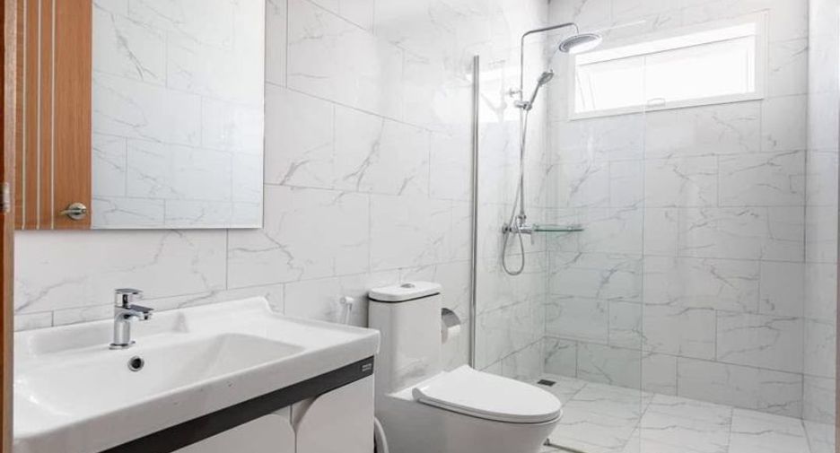 Haus zur Miete mit 6 Zimmer in Bang Lamung, Chonburi