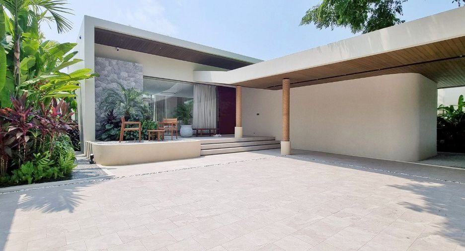 For sale 3 bedrooms house in Sattahip, Chonburi