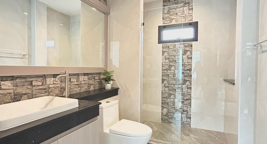 For sale 3 bedrooms house in Bang Lamung, Chonburi
