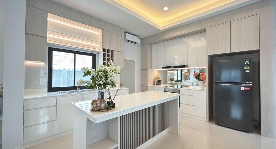 For sale 3 bedrooms house in Bang Lamung, Chonburi