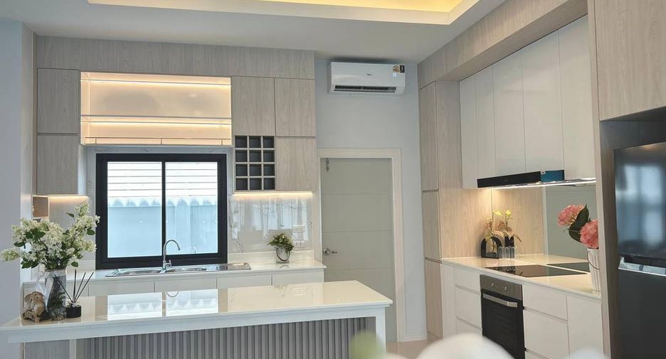 For sale 3 bedrooms house in Bang Lamung, Chonburi