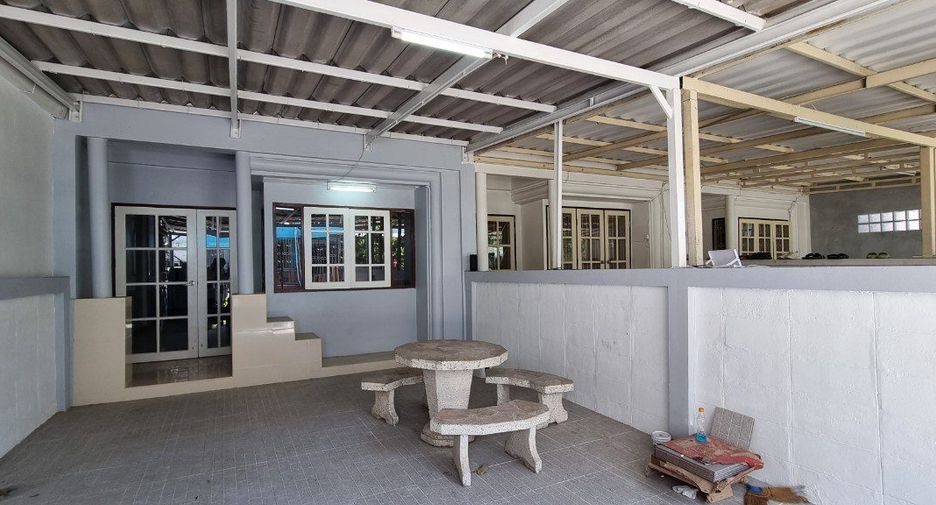 Haus zum Kauf mit 2 Zimmer in Bang Lamung, Chonburi