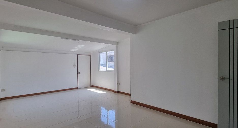 Haus zum Kauf mit 2 Zimmer in Bang Lamung, Chonburi
