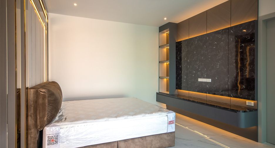Haus zur Miete mit 4 Zimmer in Bang Lamung, Chonburi
