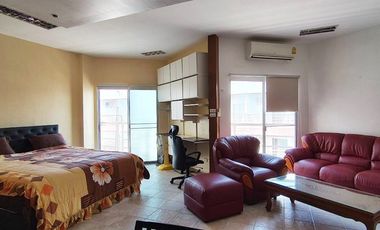 For sale 2 ベッドルーム condo in Bang Lamung, Chonburi