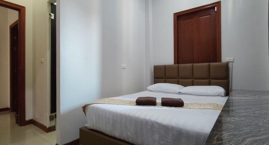 For sale 4 bedrooms house in Sattahip, Chonburi