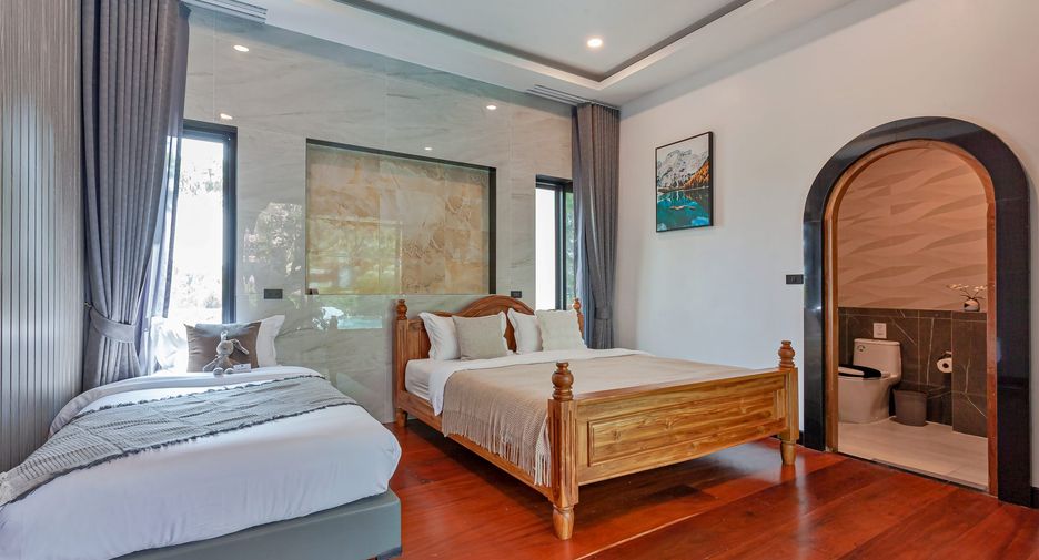 Haus zur Miete mit 5 Zimmer in Bang Lamung, Chonburi