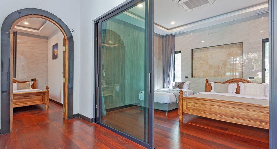 Haus zur Miete mit 5 Zimmer in Bang Lamung, Chonburi