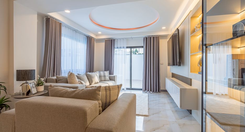 For sale 5 ベッドルーム house in Bang Lamung, Chonburi