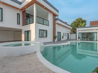 For sale 5 ベッドルーム house in Bang Lamung, Chonburi