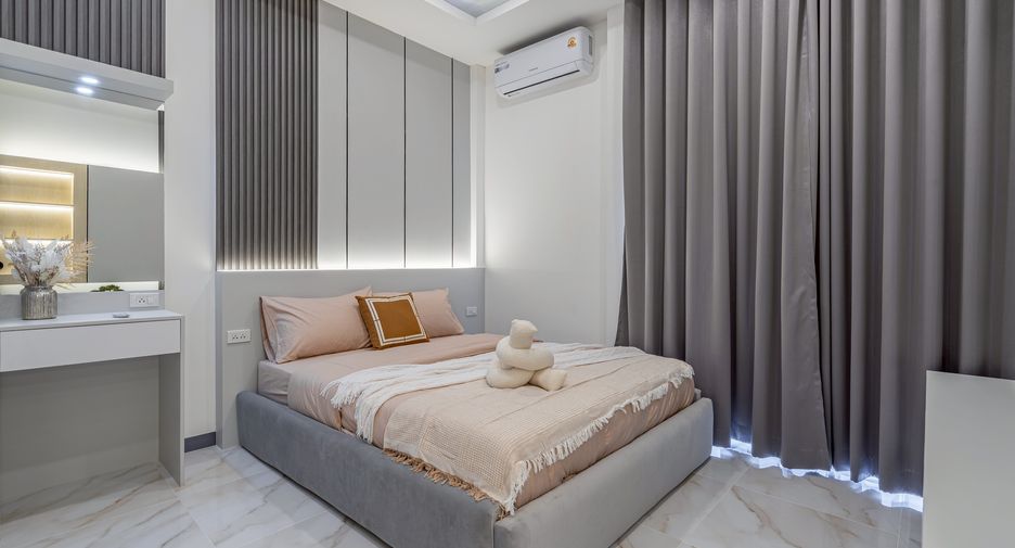 For sale 5 ベッドルーム house in Bang Lamung, Chonburi