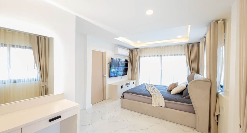 Casa en venta de 5 habitaciones en Bang Lamung, Chonburi