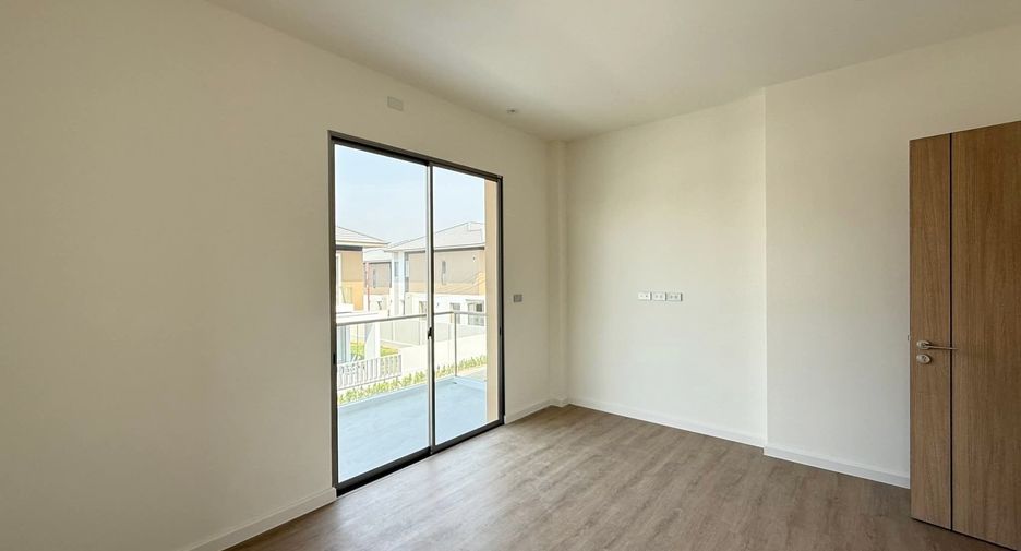 For sale 4 bedrooms house in Bang Lamung, Chonburi