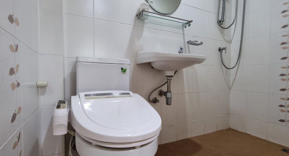 For sale 4 bedrooms house in Bang Lamung, Chonburi