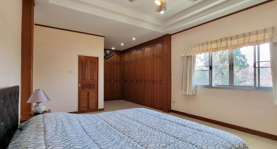 For sale 4 bedrooms house in Bang Lamung, Chonburi