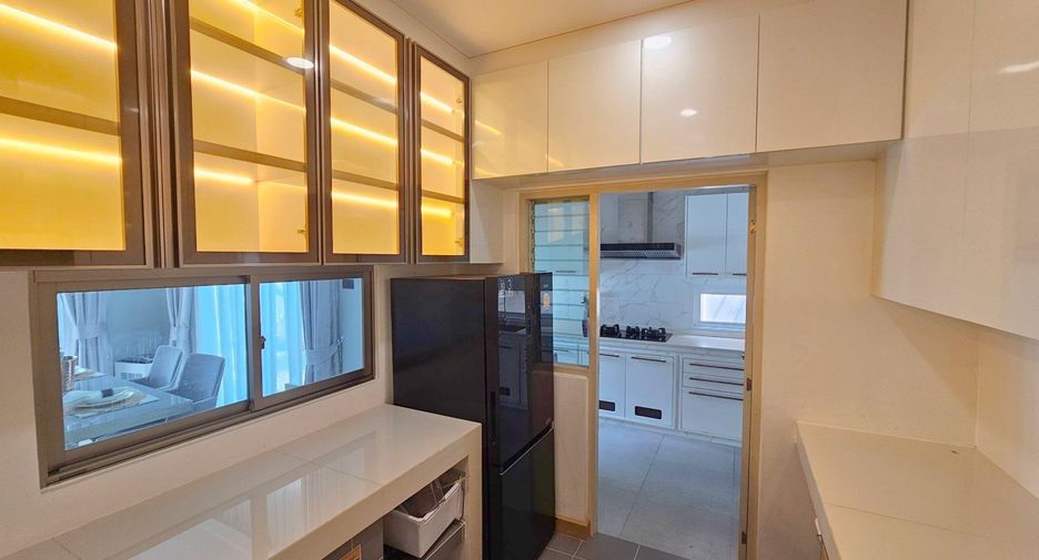 For rent 4 bedrooms house in Bang Lamung, Chonburi