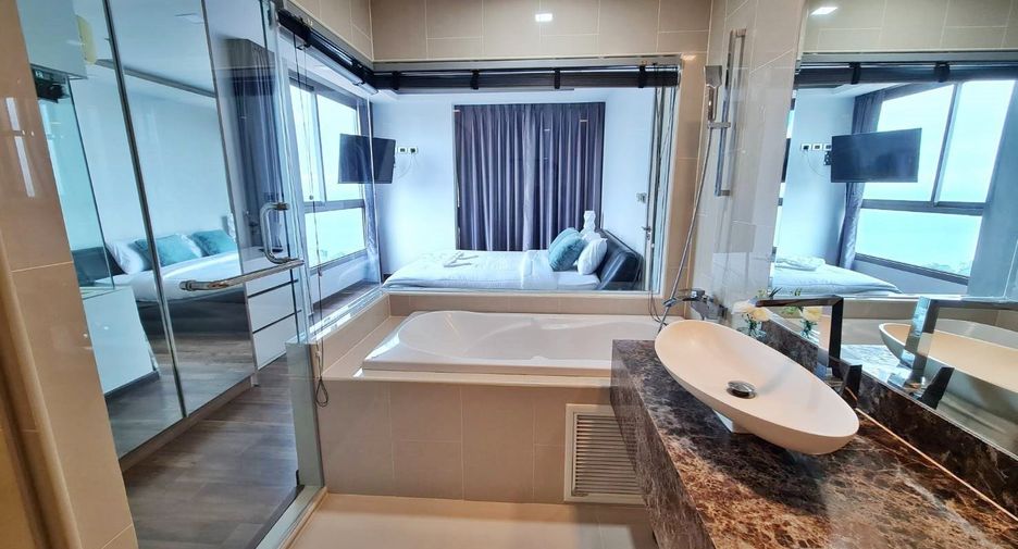 For sale 2 ベッドルーム condo in Bang Lamung, Chonburi