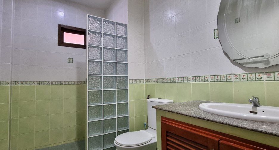 For sale 5 bedrooms house in Bang Lamung, Chonburi