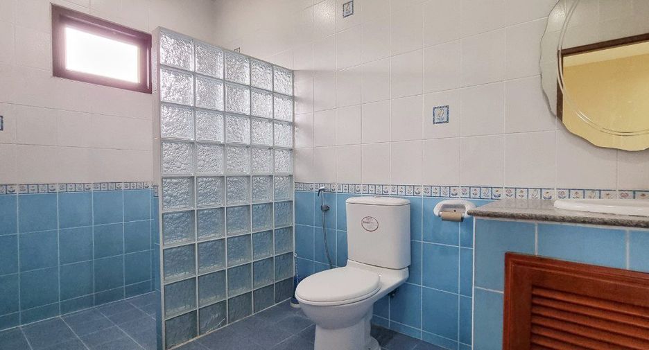 For sale 5 bedrooms house in Bang Lamung, Chonburi
