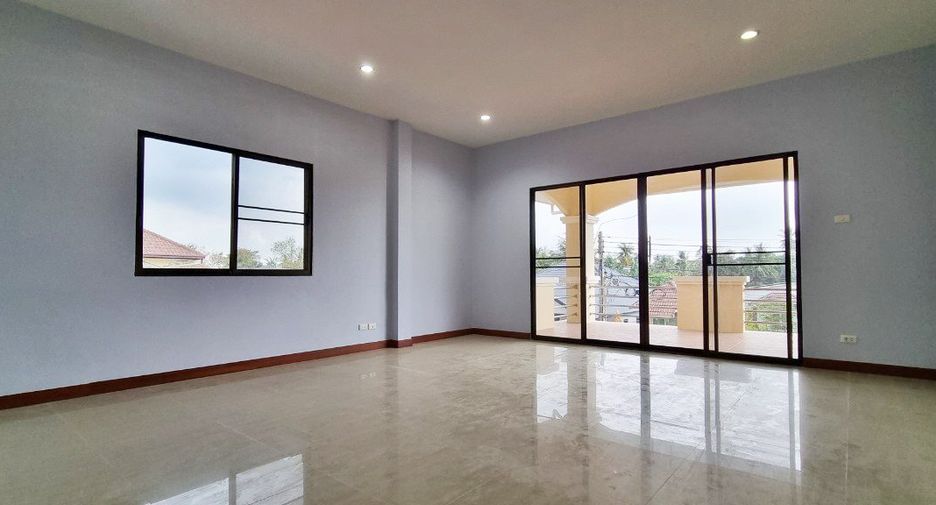 For sale 5 bedrooms house in Bang Lamung, Chonburi