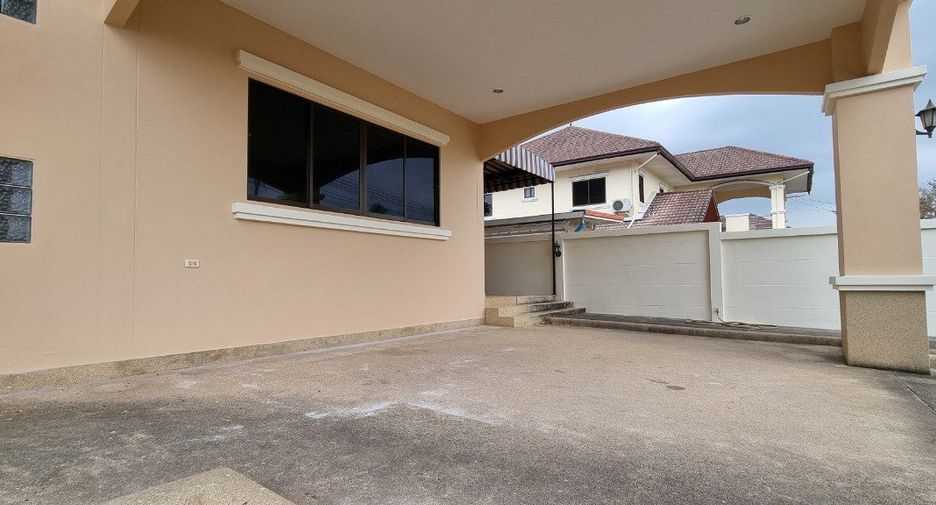 For sale 5 bedrooms house in Bang Lamung, Chonburi