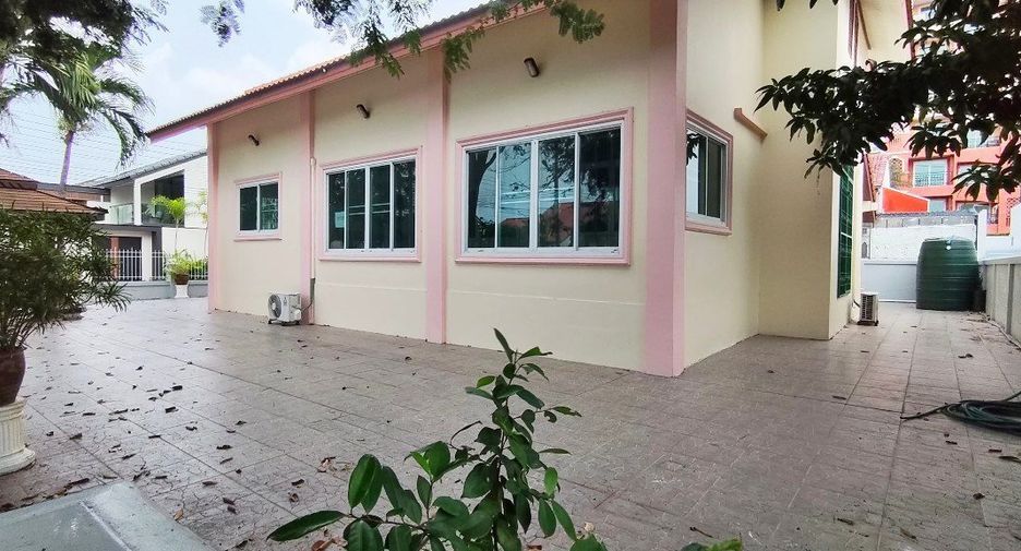 Haus zum Kauf mit 7 Zimmer in Bang Lamung, Chonburi