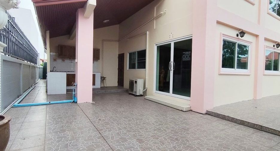 Haus zum Kauf mit 7 Zimmer in Bang Lamung, Chonburi