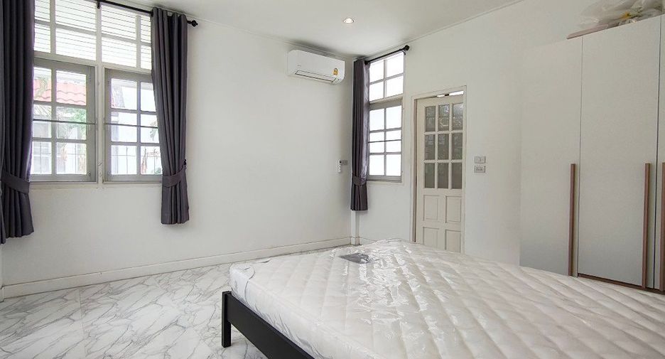 For sale 3 bedrooms house in Bang Lamung, Chonburi