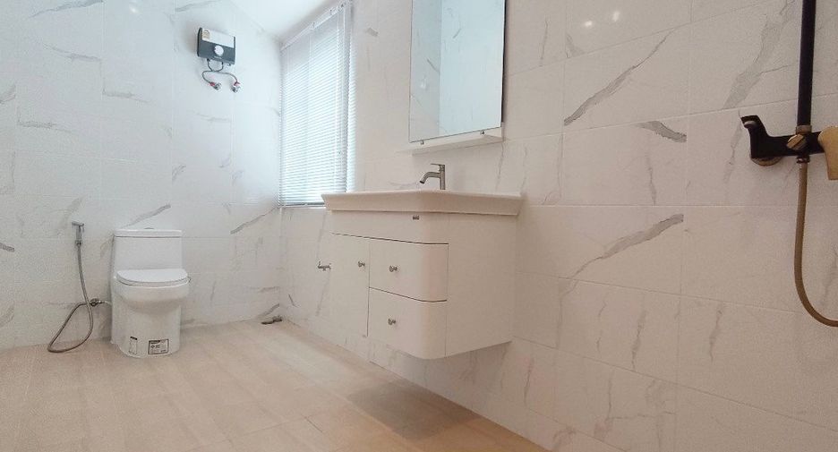 For sale 3 bedrooms house in Bang Lamung, Chonburi
