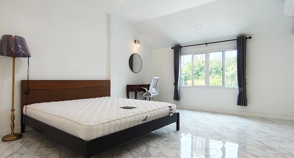For sale 3 bedrooms house in Bang Lamung, Chonburi