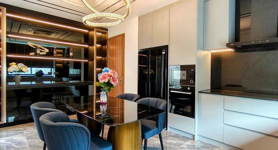 Casa en venta de 4 habitaciones en Bang Lamung, Chonburi