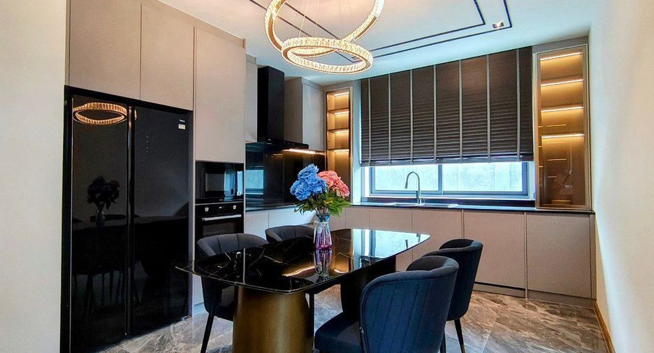 Casa en venta de 4 habitaciones en Bang Lamung, Chonburi
