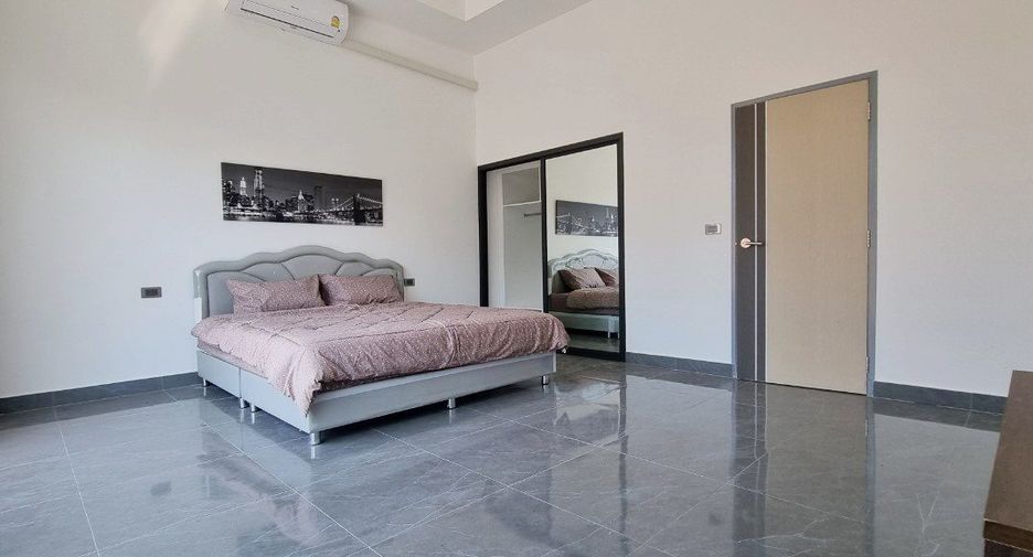 For sale 6 bedrooms house in Bang Lamung, Chonburi
