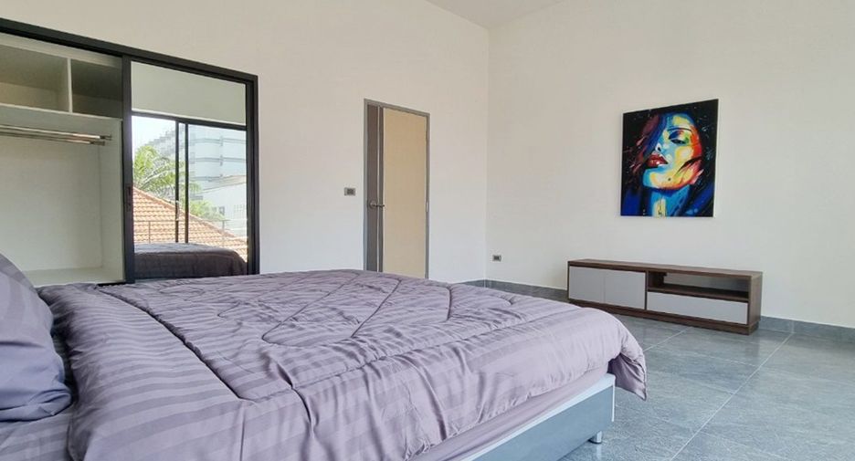 For sale 6 bedrooms house in Bang Lamung, Chonburi
