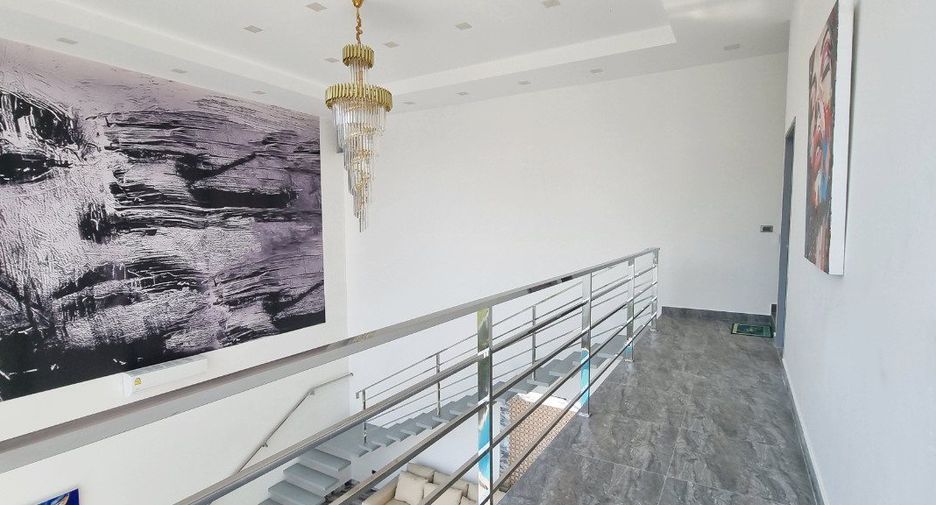 For sale 6 bedrooms house in Bang Lamung, Chonburi