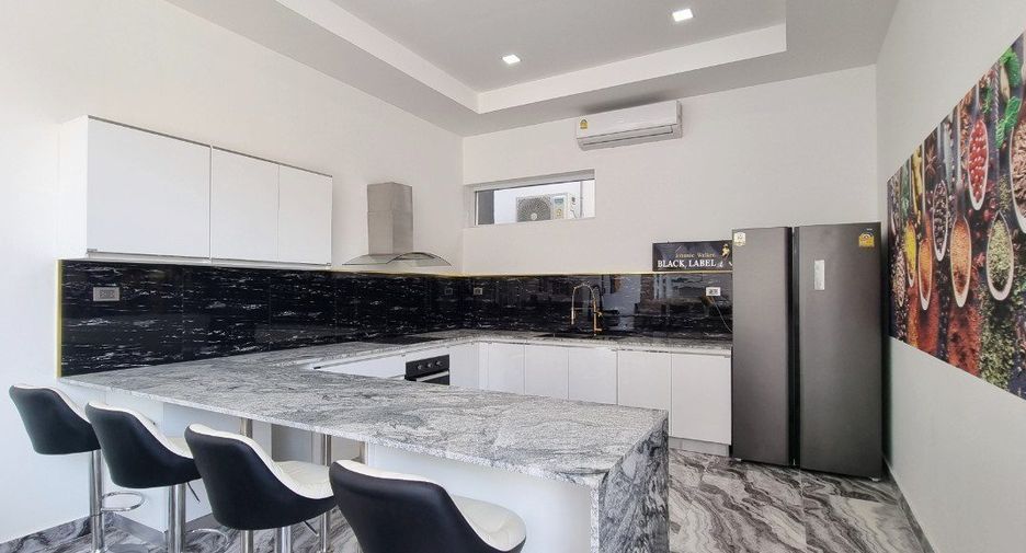 For sale 6 bedrooms house in Bang Lamung, Chonburi
