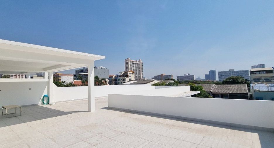 For sale 6 bedrooms house in Bang Lamung, Chonburi