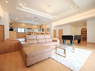 Продажа 4 спальни дом в Банг Ламунг, Чонбури