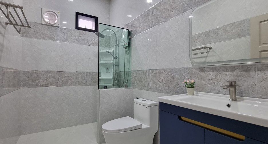 Продажа 4 спальни дом в Банг Ламунг, Чонбури