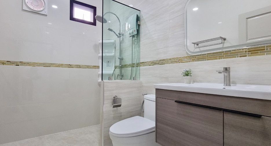 Продажа 4 спальни дом в Банг Ламунг, Чонбури