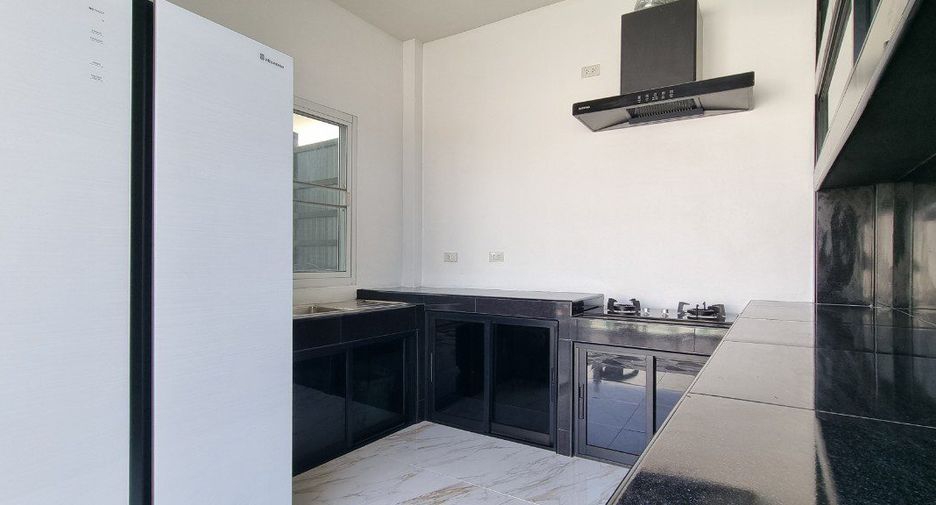 Продажа 5 спальни дом в Банг Ламунг, Чонбури