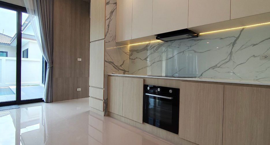 For sale 3 bedrooms house in Bang Lamung, Chonburi